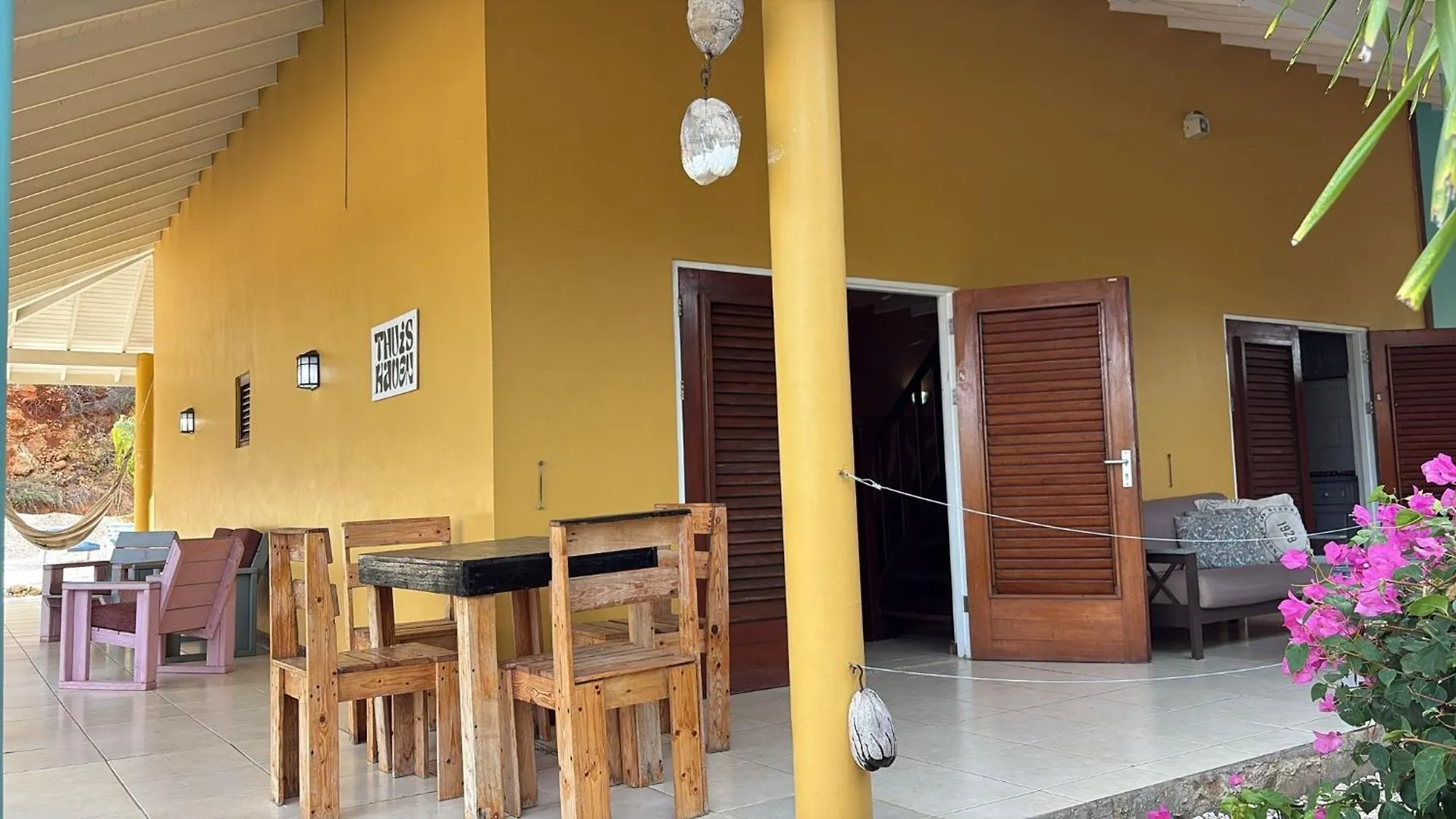 Centrally Located Spacious Apartment Willemstad Curaçao